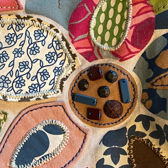 Fossil cotton canvas Boho flower bag/embellished w/beads-GUC-stains on bottom - Picture 4 of 8